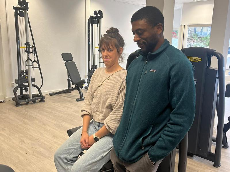 Lulu Beyer (Ergoteam) und Chike Atu (Physioteam)